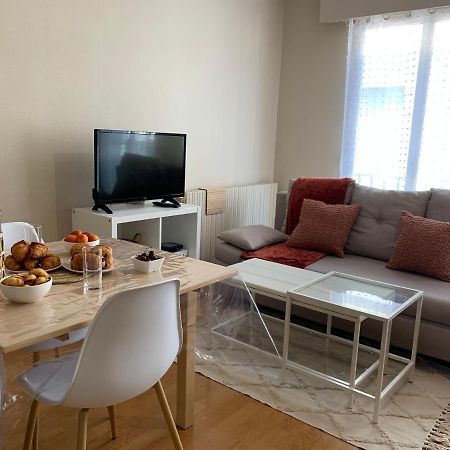 Joli Appartement En Plein Centre Libourne Exterior foto